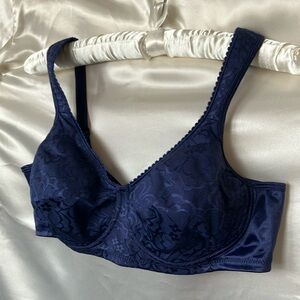 Playtex 18 hour bra size 40B